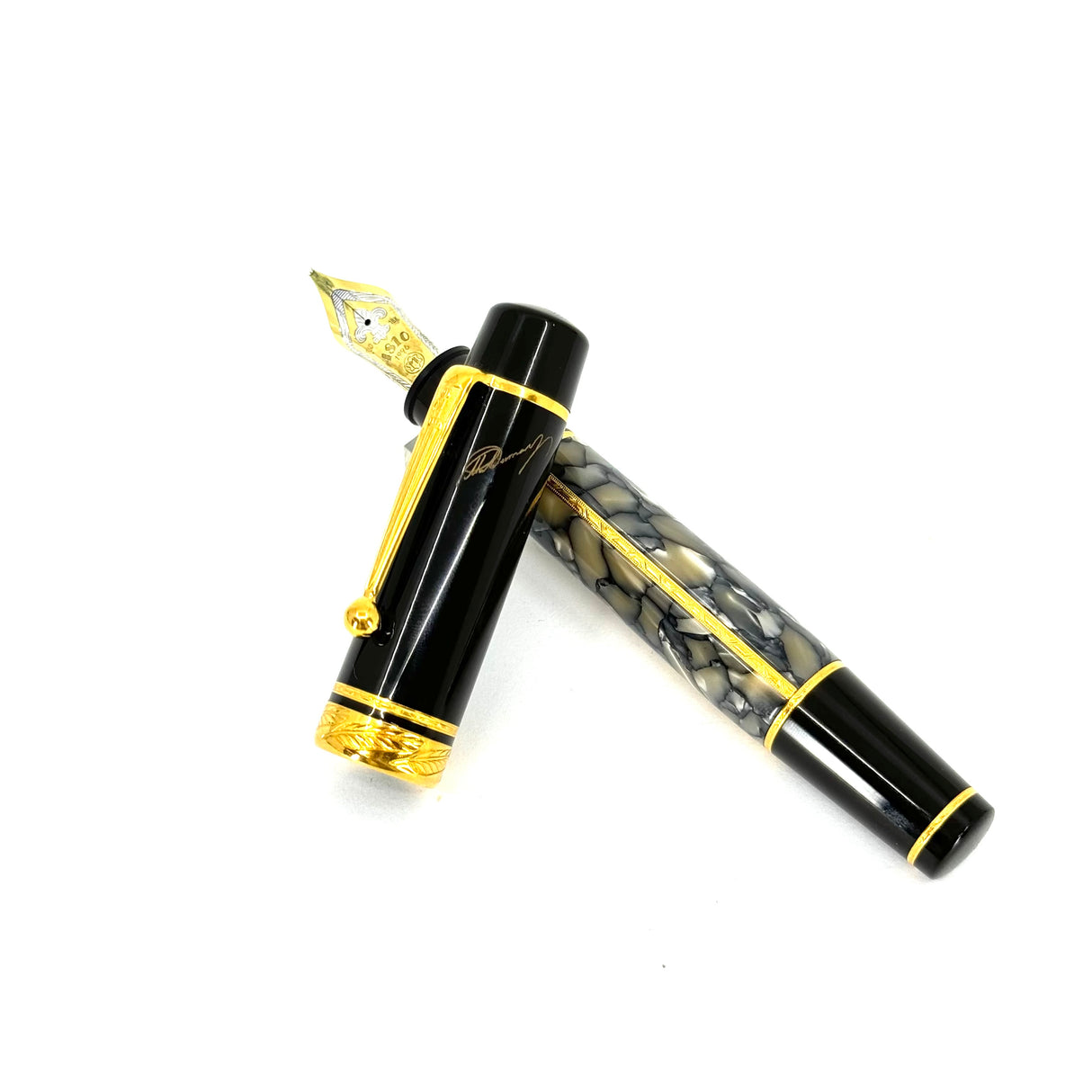 Montblanc Alexandre Dumas Writer Series Limited Edition Fountain Pen-Medium 18kt Gold Nib