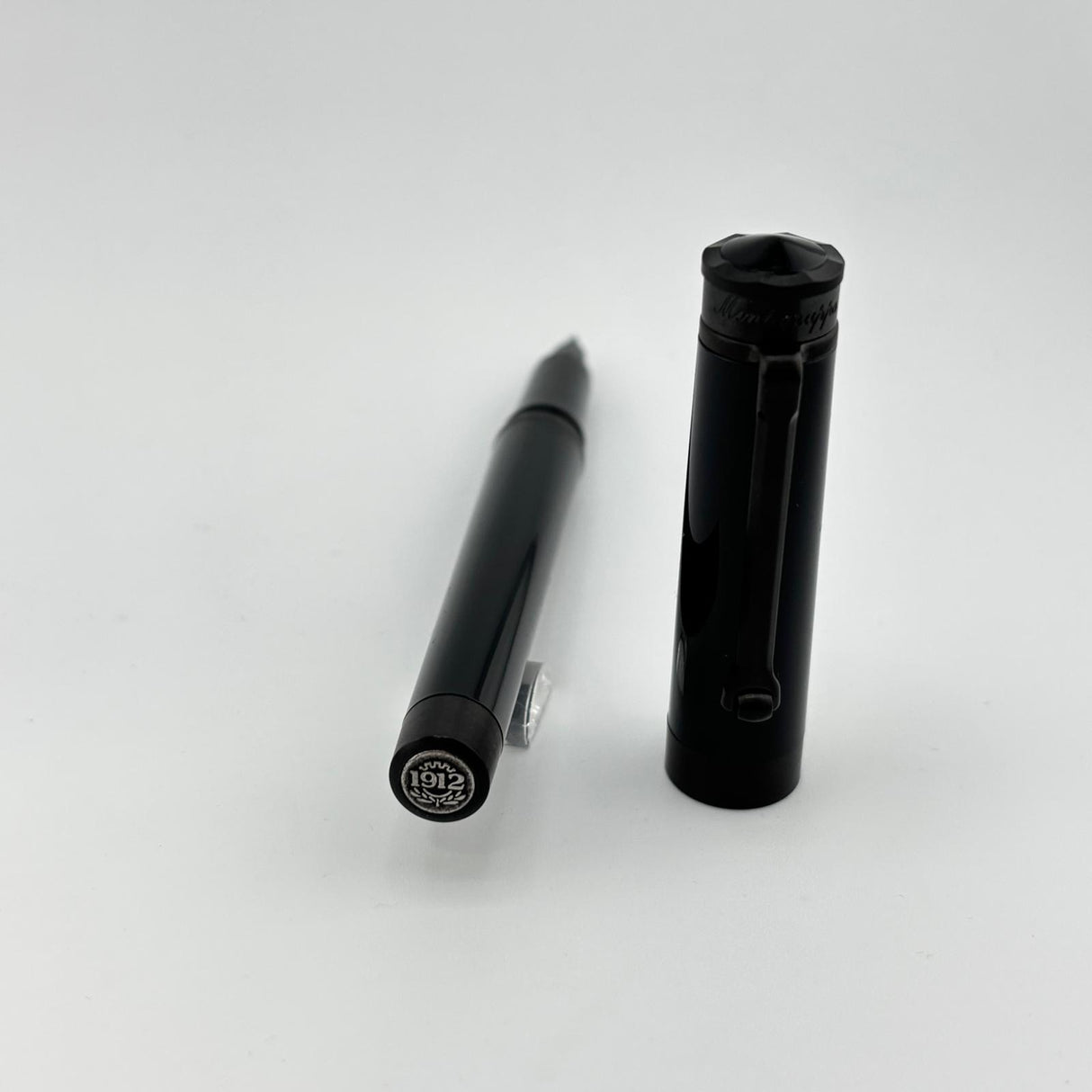 Montegrappa Parola Stealth Black - Fountain Pen