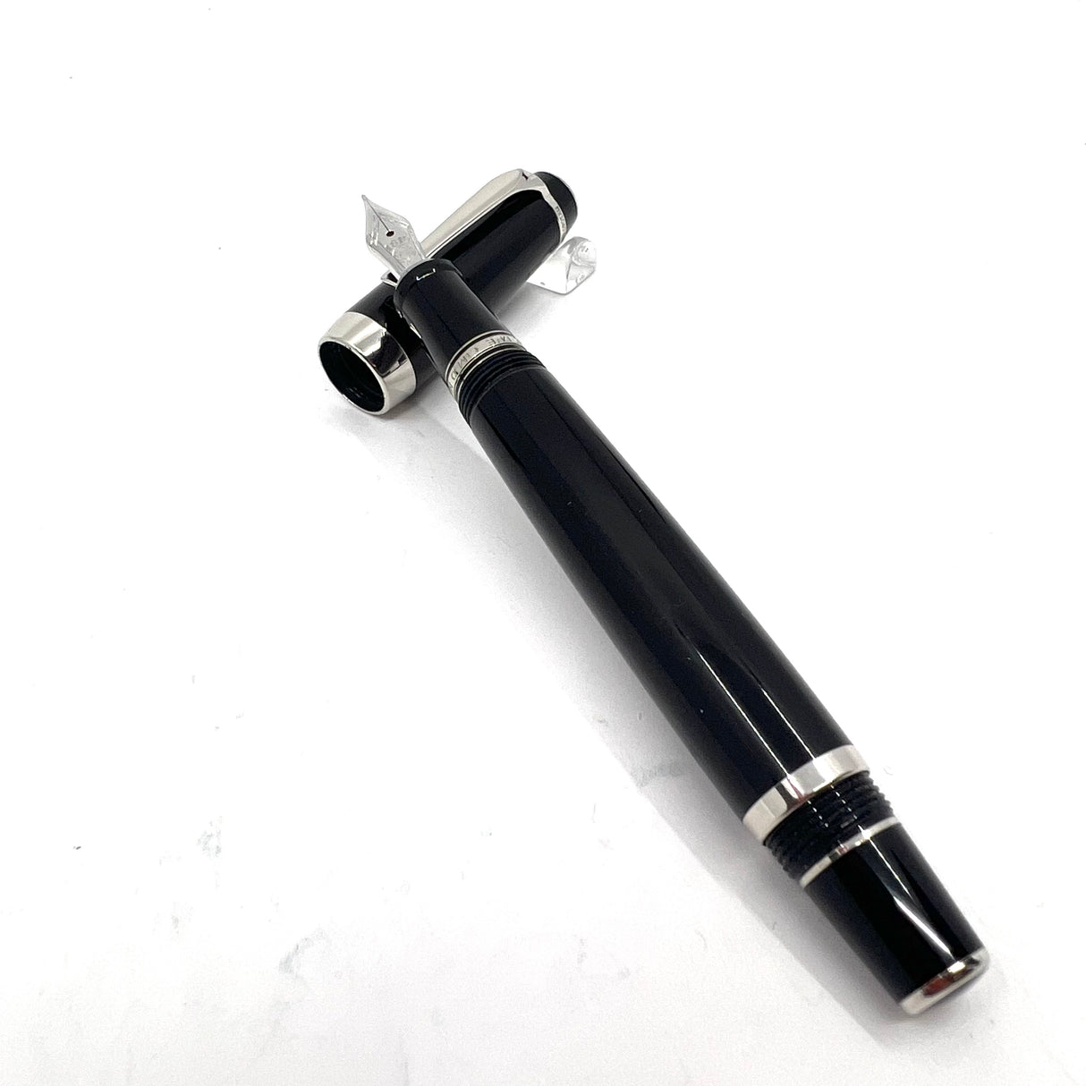 Montblanc Larger Size Boheme Fountain Pen - Fixed Nib (Non-Retractable) -Stoneless Model
