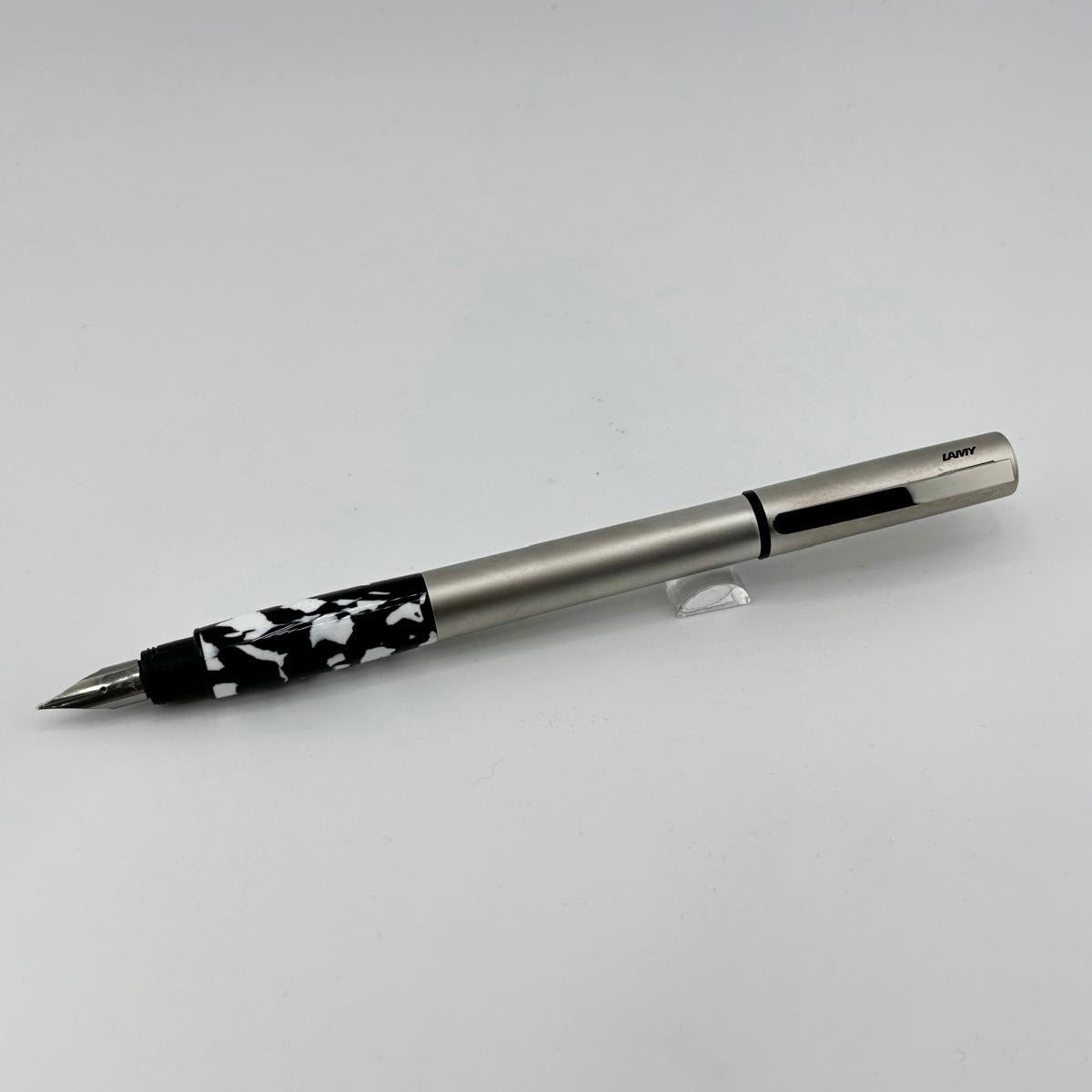 Lamy Accent silver brushed black and white Leopard skin - Fountain Pen