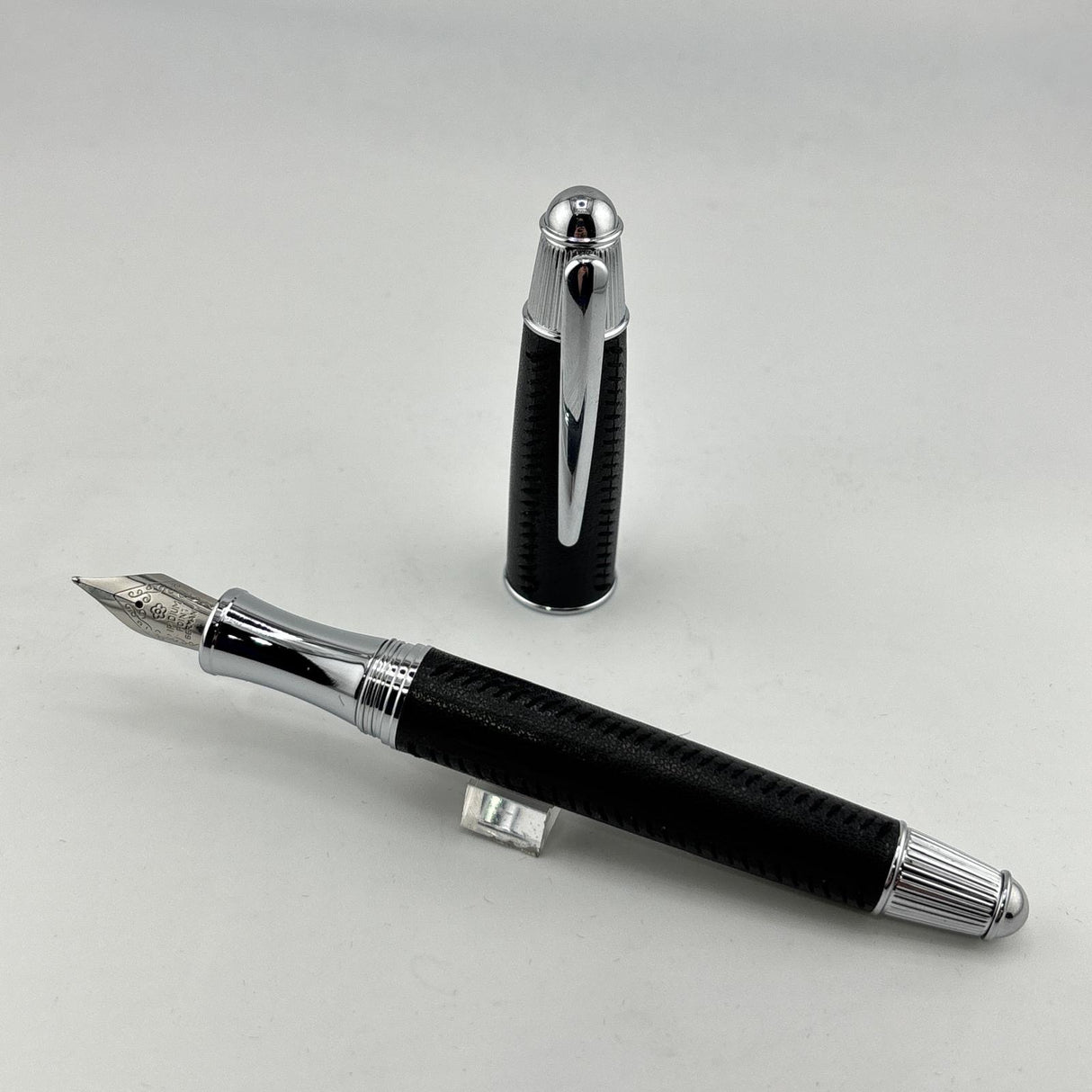 No name chrome and Leather black - Fountain Pen