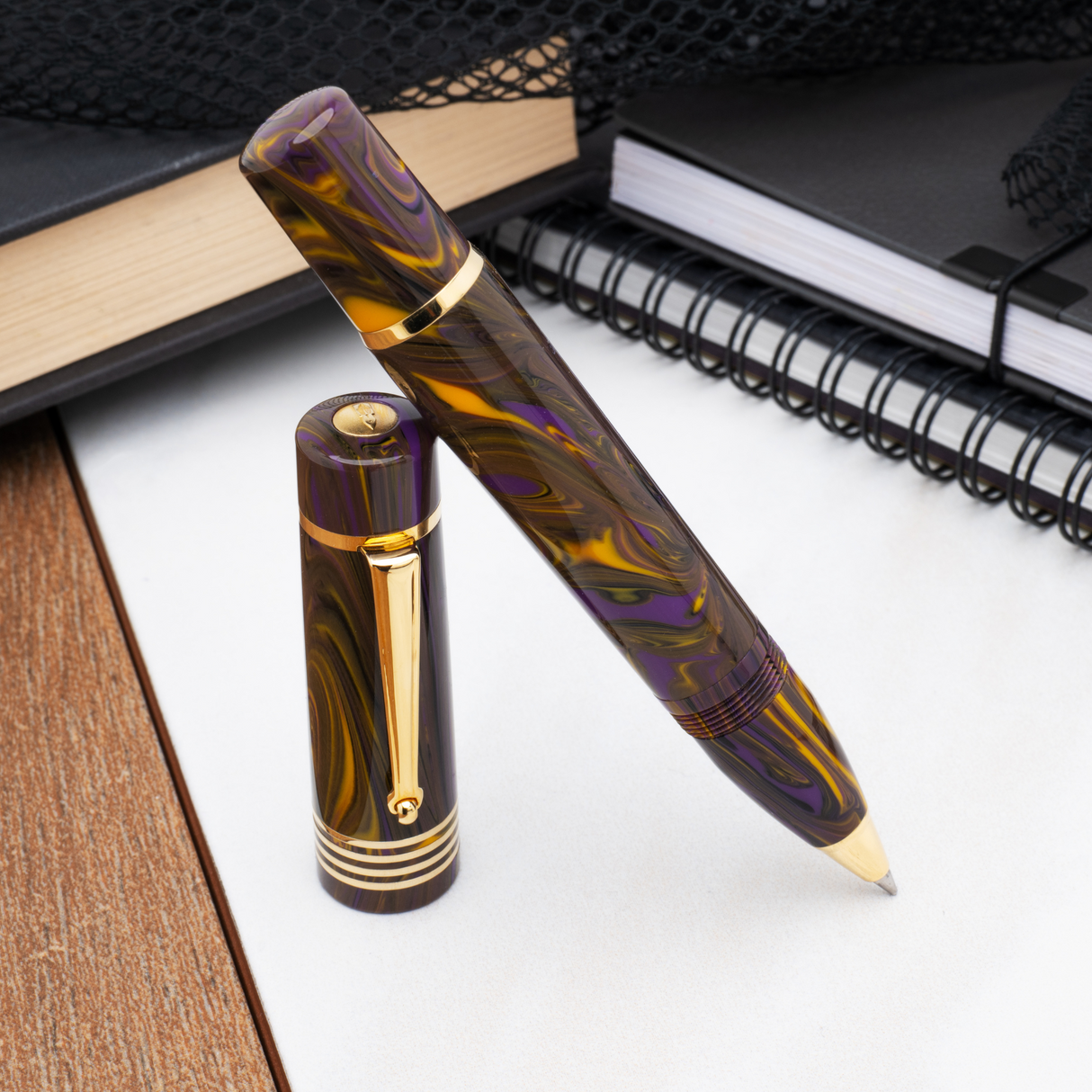 Delta Neo Gallery Iris Gold Trim Rollerball