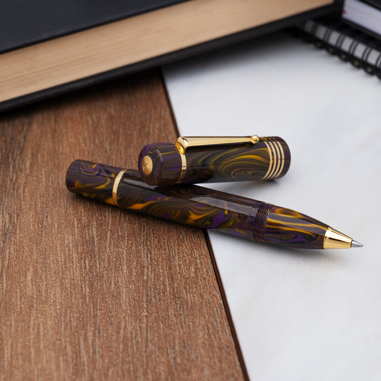 Delta Neo Gallery Iris Gold Trim Rollerball