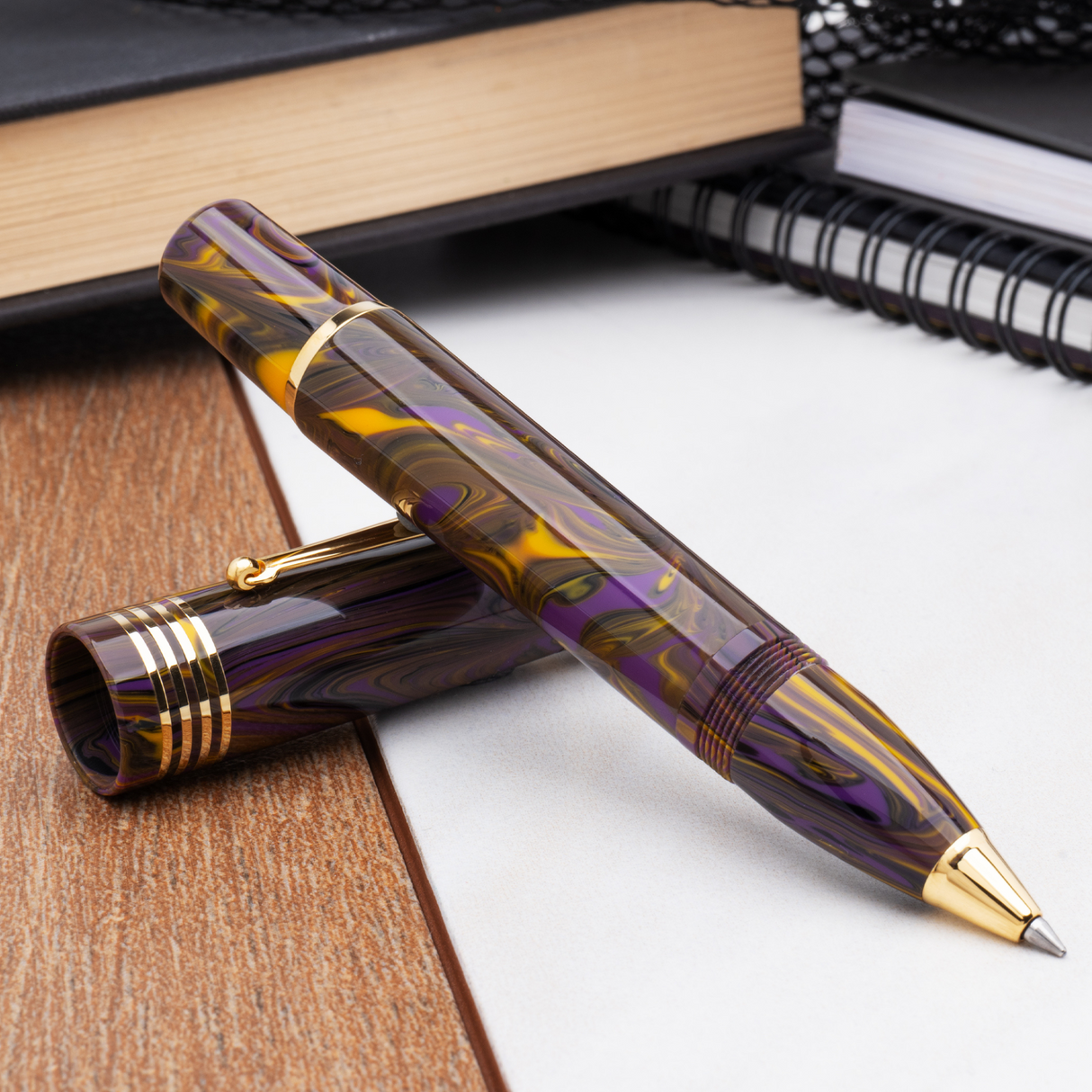 Delta Neo Gallery Iris Gold Trim Rollerball