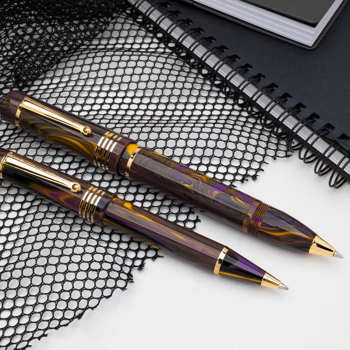 Delta Neo Gallery Iris Gold Trim Rollerball