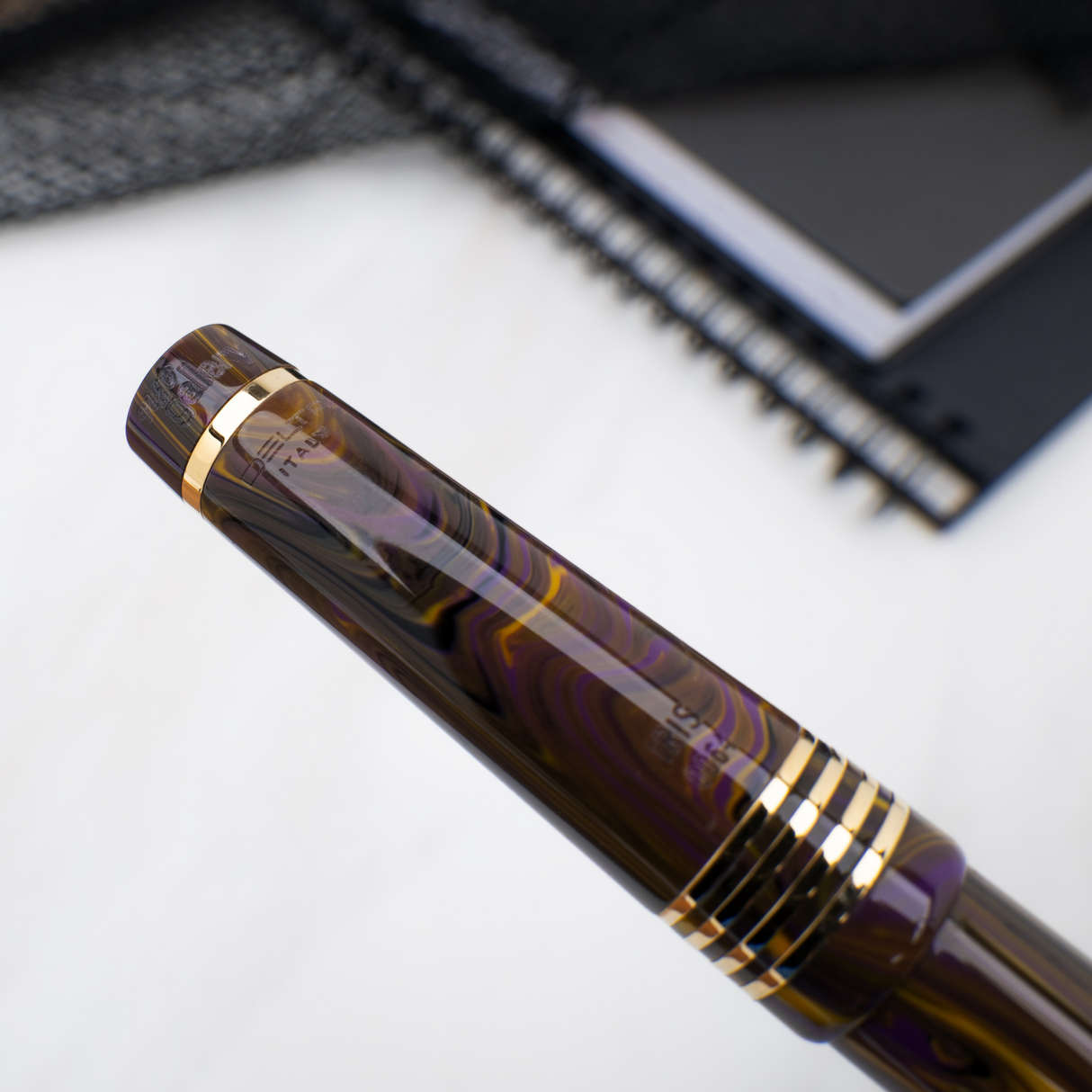 Delta Neo Gallery Iris Gold Trim Rollerball