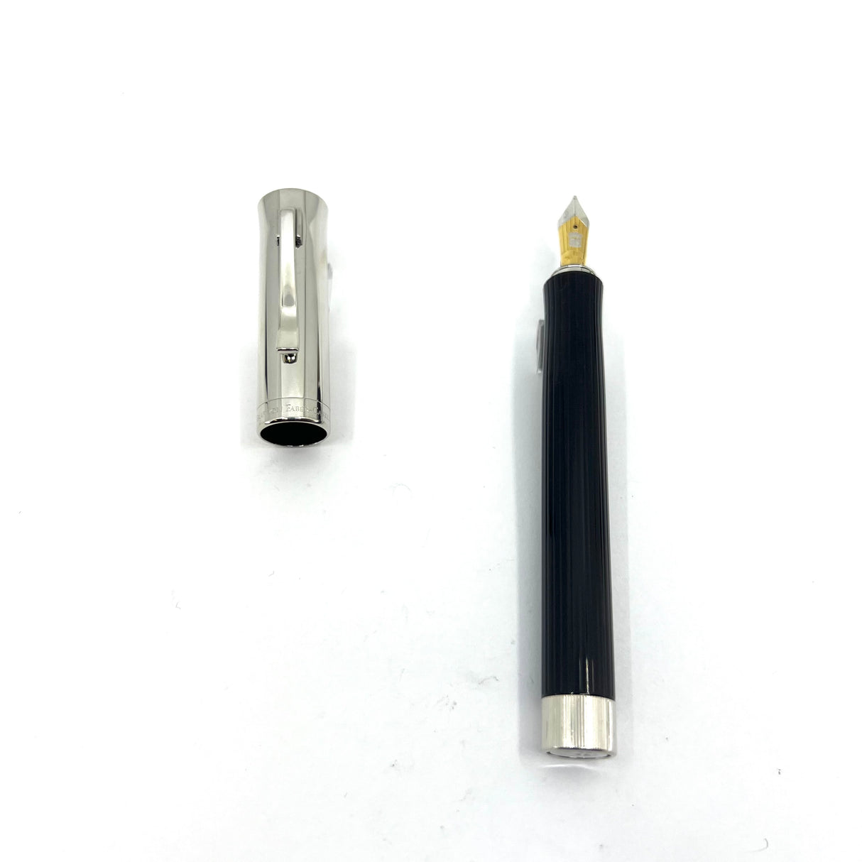 Graf Von Faber-Castell Intuition Platino Fountain Pen - Broad 18kt Gold Nib