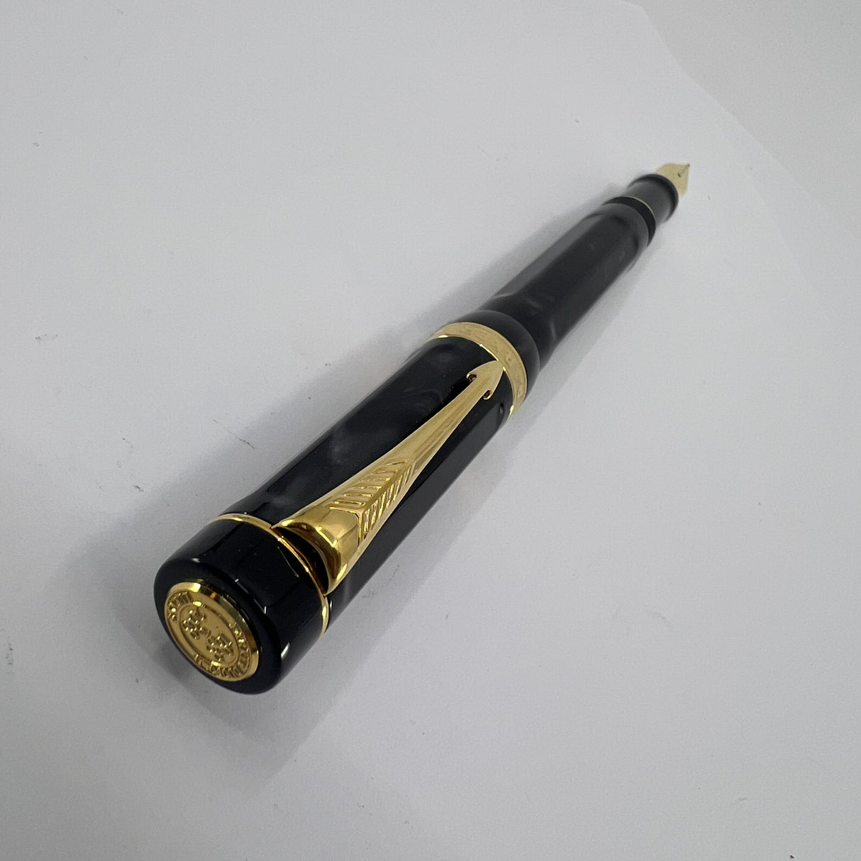 Parker Lucky 8 Duofold Limited Edition Fountain Pen - Medium 18kt Gold Nib