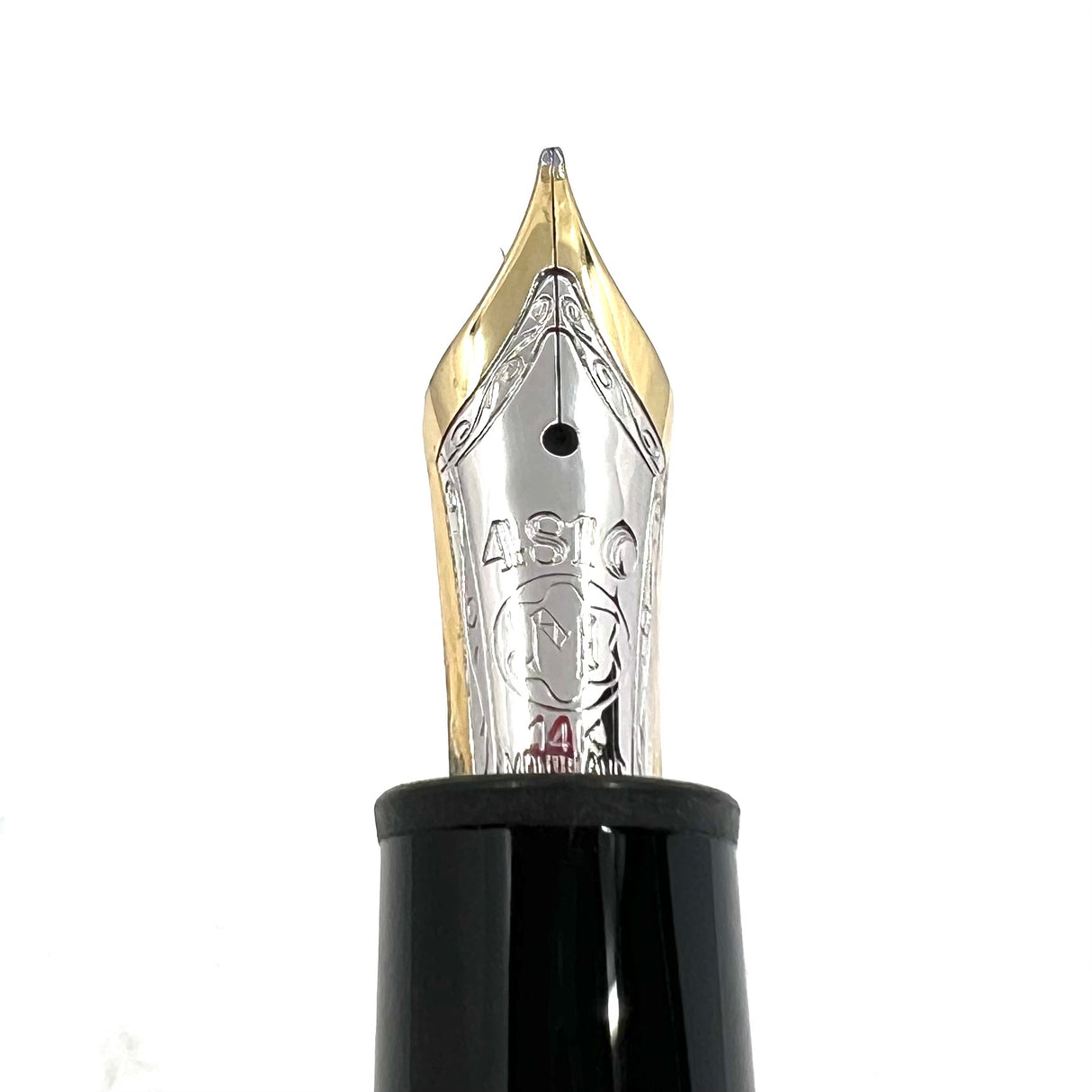 Montblanc Meisterstuck Black Resin #147 LeGrand Traveler Fountain Pen - Cartridge-Fill Only
