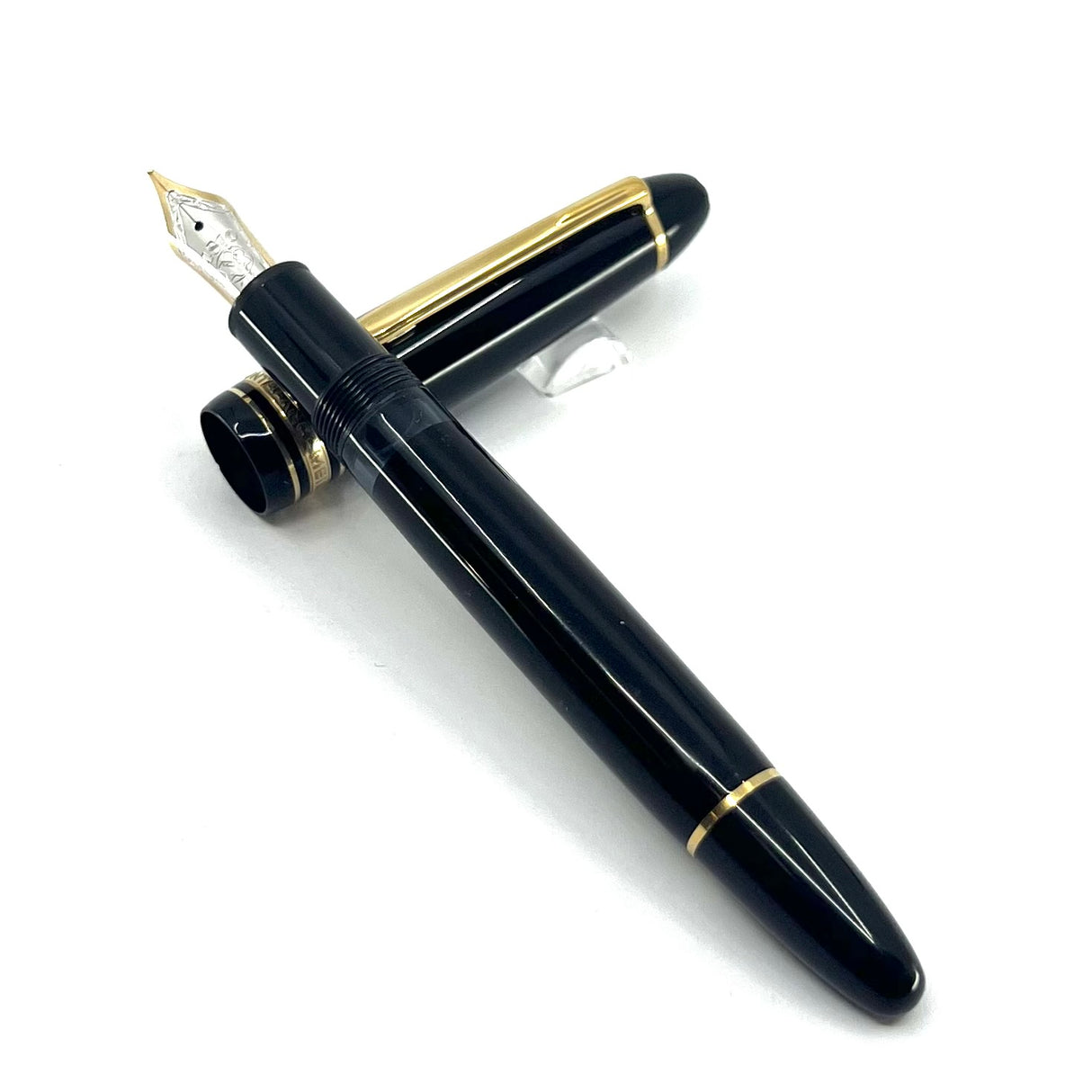 Montblanc Meisterstuck Black Resin 146 LeGrand Fountain Pen - Fine 14kt Gold Nib
