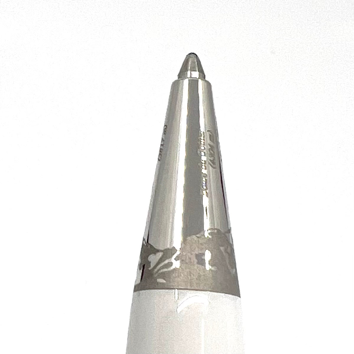 Montblanc Meisterstuck White Ballpoint - Tribute to the Mont Blanc (Mountain)