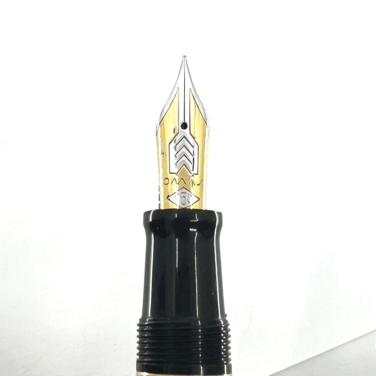 OMAS Sterling Silver Facetted Large Paragon Limited Edition Fountain Pen - Fine 18kt Gold Nib