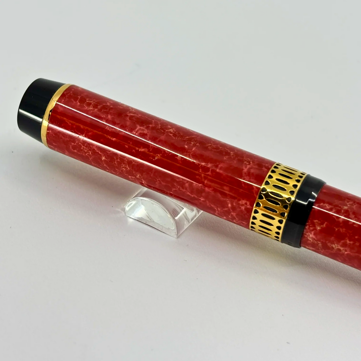 Waterman Patrician Red Coral Marble Fountain Pen- Fine 18kt Gold Nib