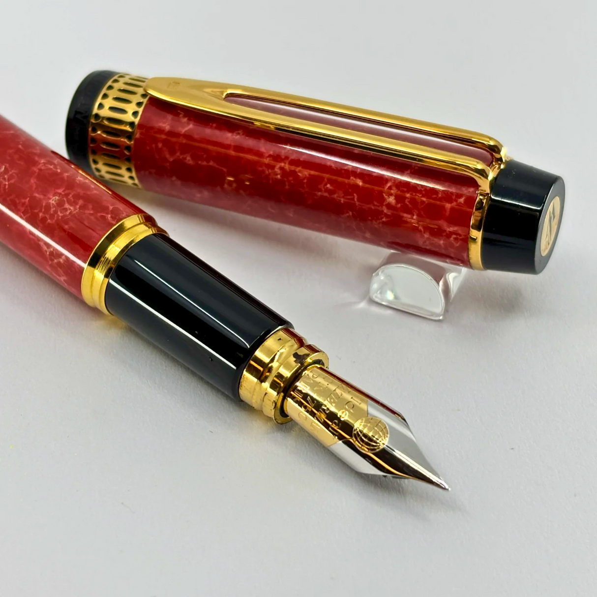 Waterman Patrician Red Coral Marble Fountain Pen- Fine 18kt Gold Nib