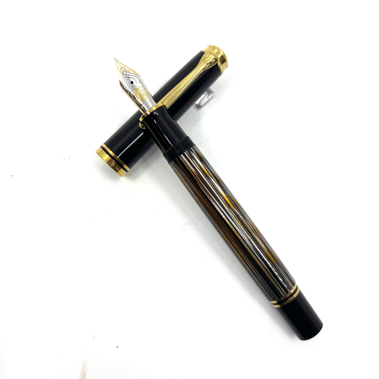 Pelikan M800 Souveran Brown Tortoise Fountain Pen - Very Sought After!