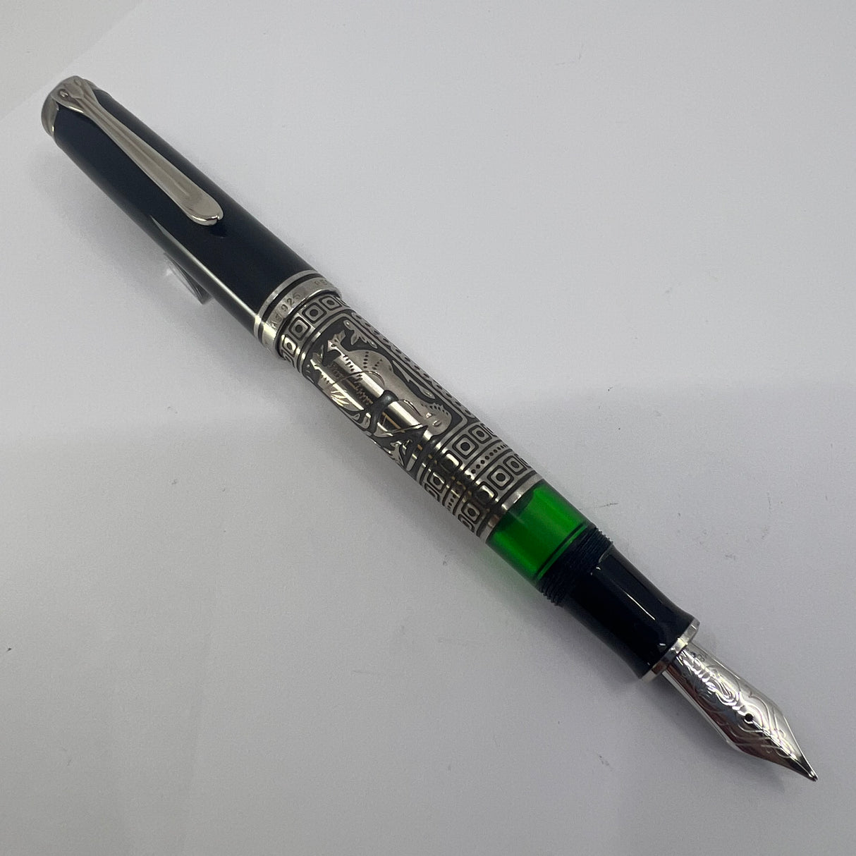 Pelikan M910 Toledo Sterling Silver Fountain Pen - Medium 18kt Gold Nib