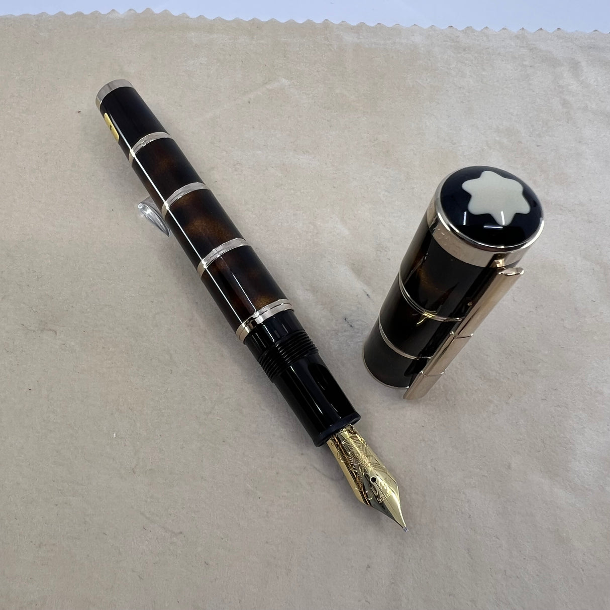 Montblanc Cervantes (Don Quixote) Writer's Limited Edition Fountain Pen - Fine 18kt Gold Nib