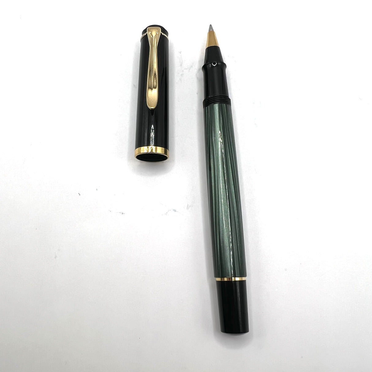 Pelikan R200 Marble Green Rollerball