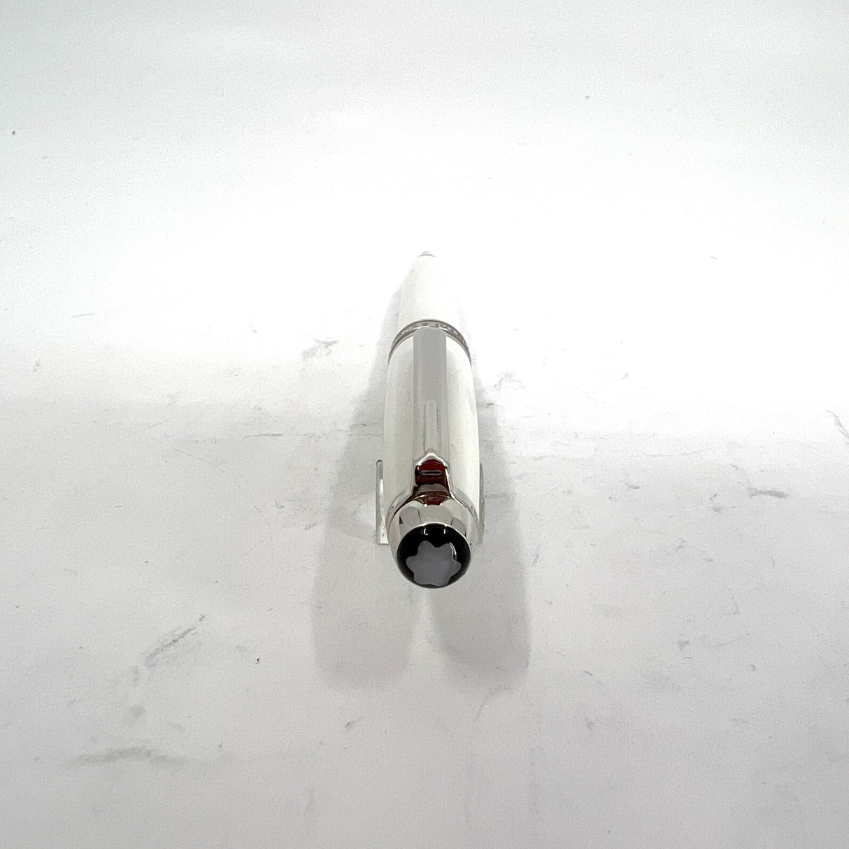 Montblanc Meisterstuck White Ballpoint - Tribute to the Mont Blanc (Mountain)