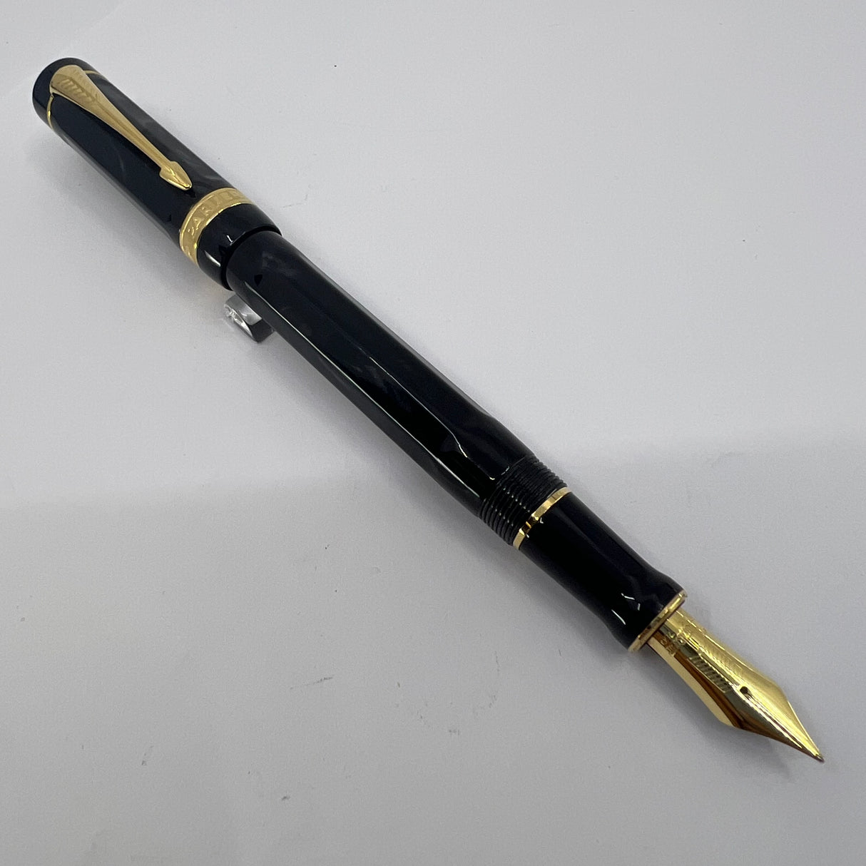 Parker Lucky 8 Duofold Limited Edition Fountain Pen - Medium 18kt Gold Nib