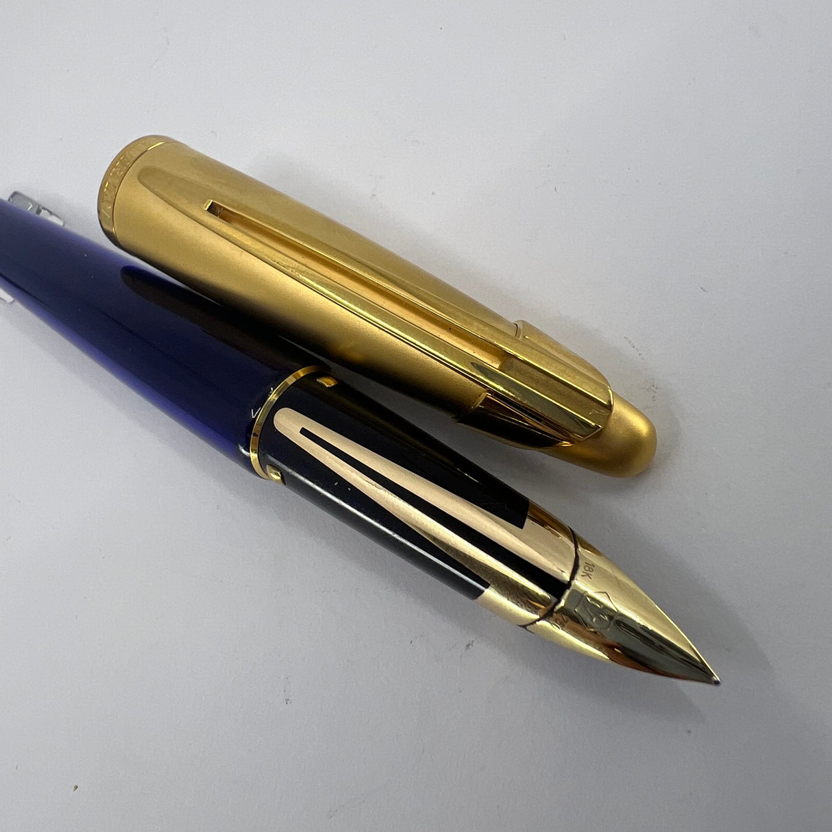 Waterman Edson Blue Translucent Fountain Pen - Medium 18kt Gold Nib