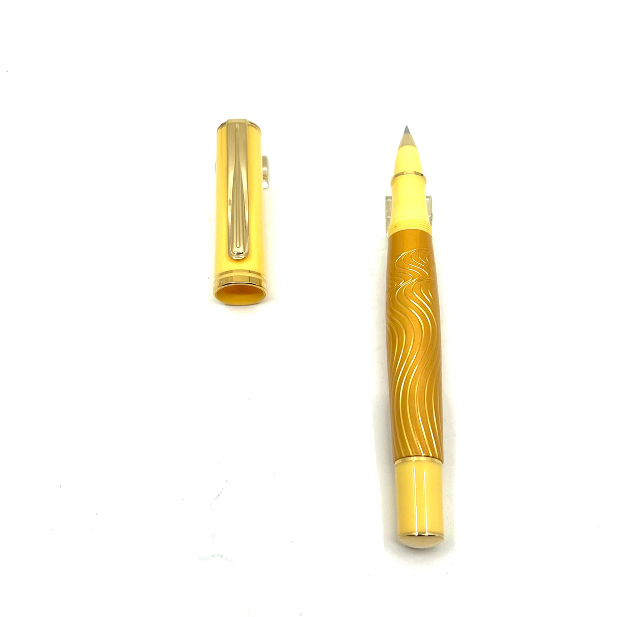 Pelikan R640 Sahara Natural Beauty Rollerball