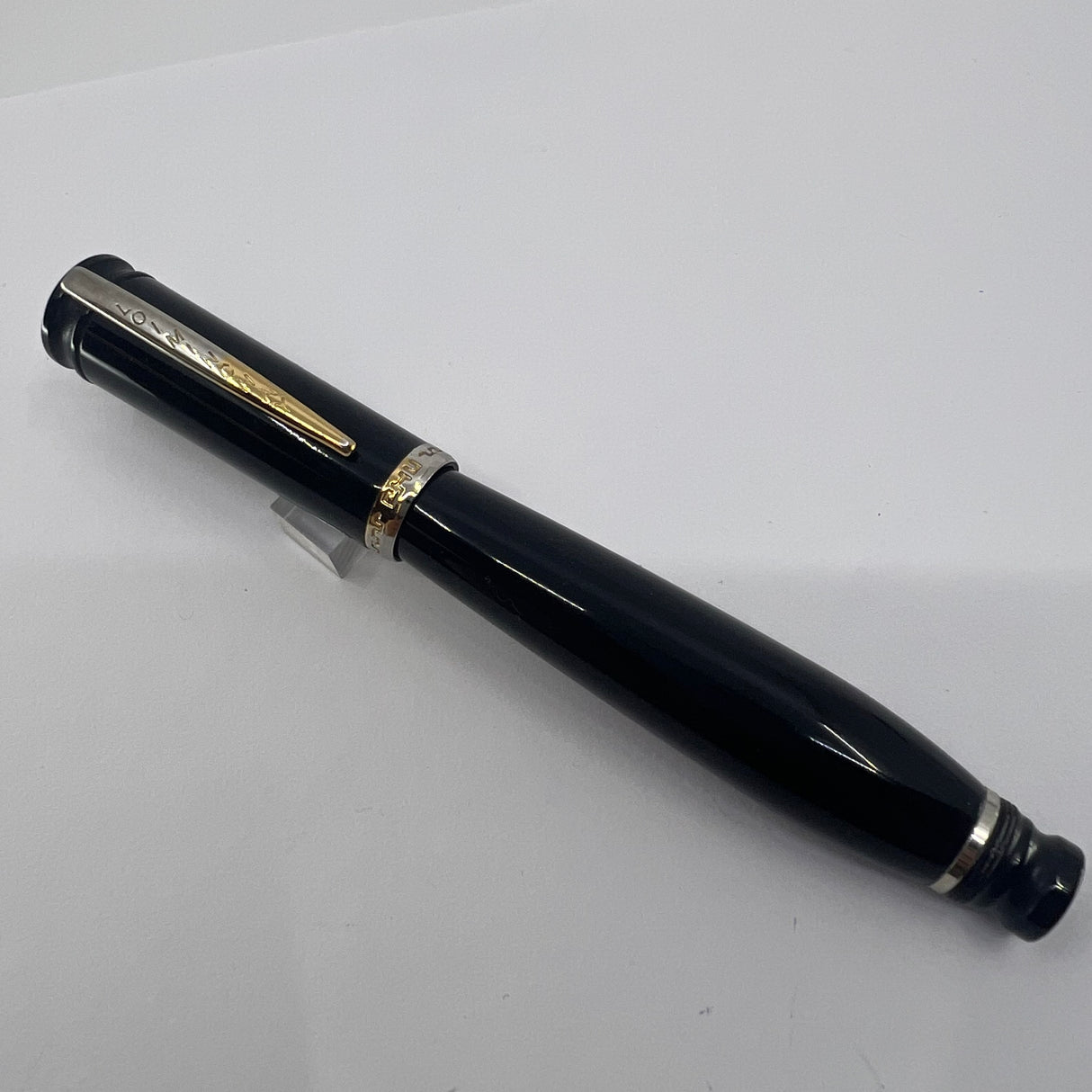 Loiminchay Junior Qing Long Black Resin Fountain Pen - Medium 18kt Gold Nib