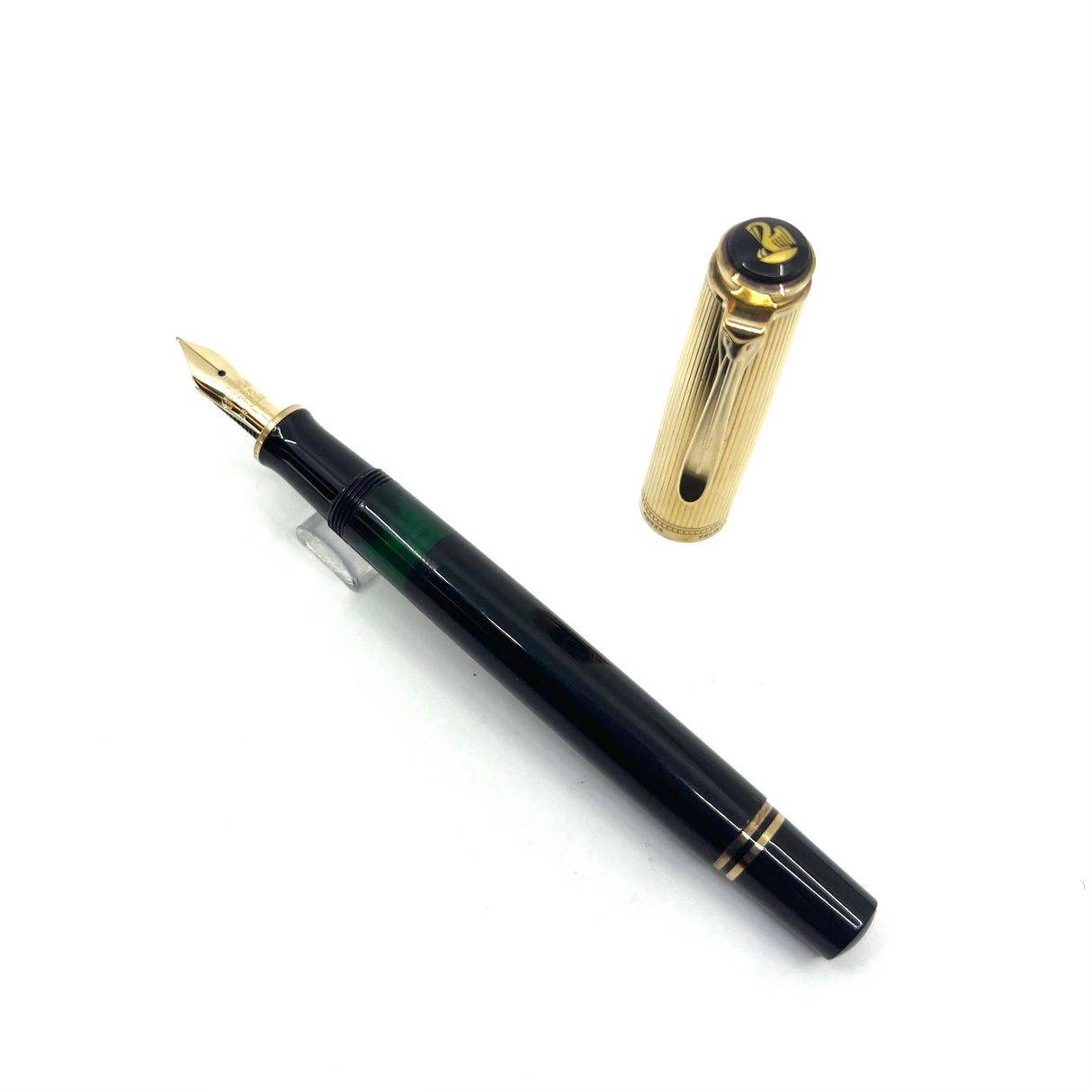 Pelikan M450 Fountain Pen - Gold Vermeil Cap - Fine 14kt Gold Nib