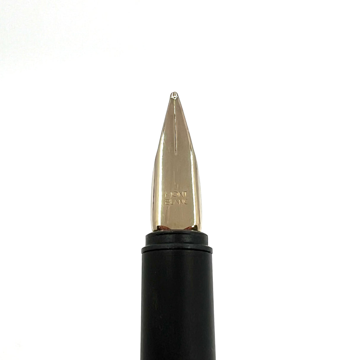 Montblanc Noblesse Matte Burgundy Fountain Pen