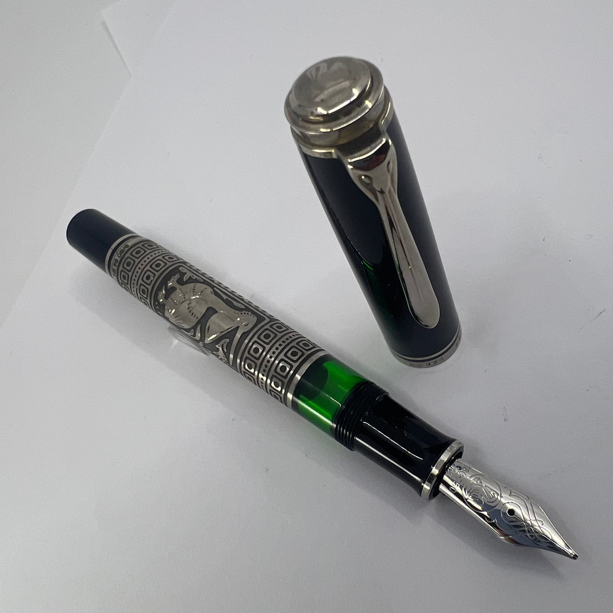 Pelikan M910 Toledo Sterling Silver Fountain Pen - Medium 18kt Gold Nib