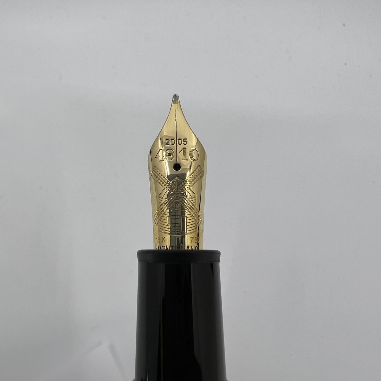 Montblanc Cervantes (Don Quixote) Writer's Limited Edition Fountain Pen - Medium 18kt Gold Nib