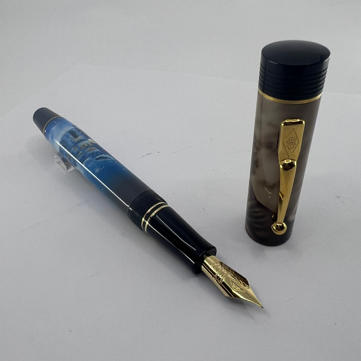 Conway-Stewart UK Charles Dickens "A Christmas Carol" Limited Edition Hand Painted Fountain Pen - Fine 18kt Gold Nib - Number 1 of Only 8 Pens Made (2006)!!!