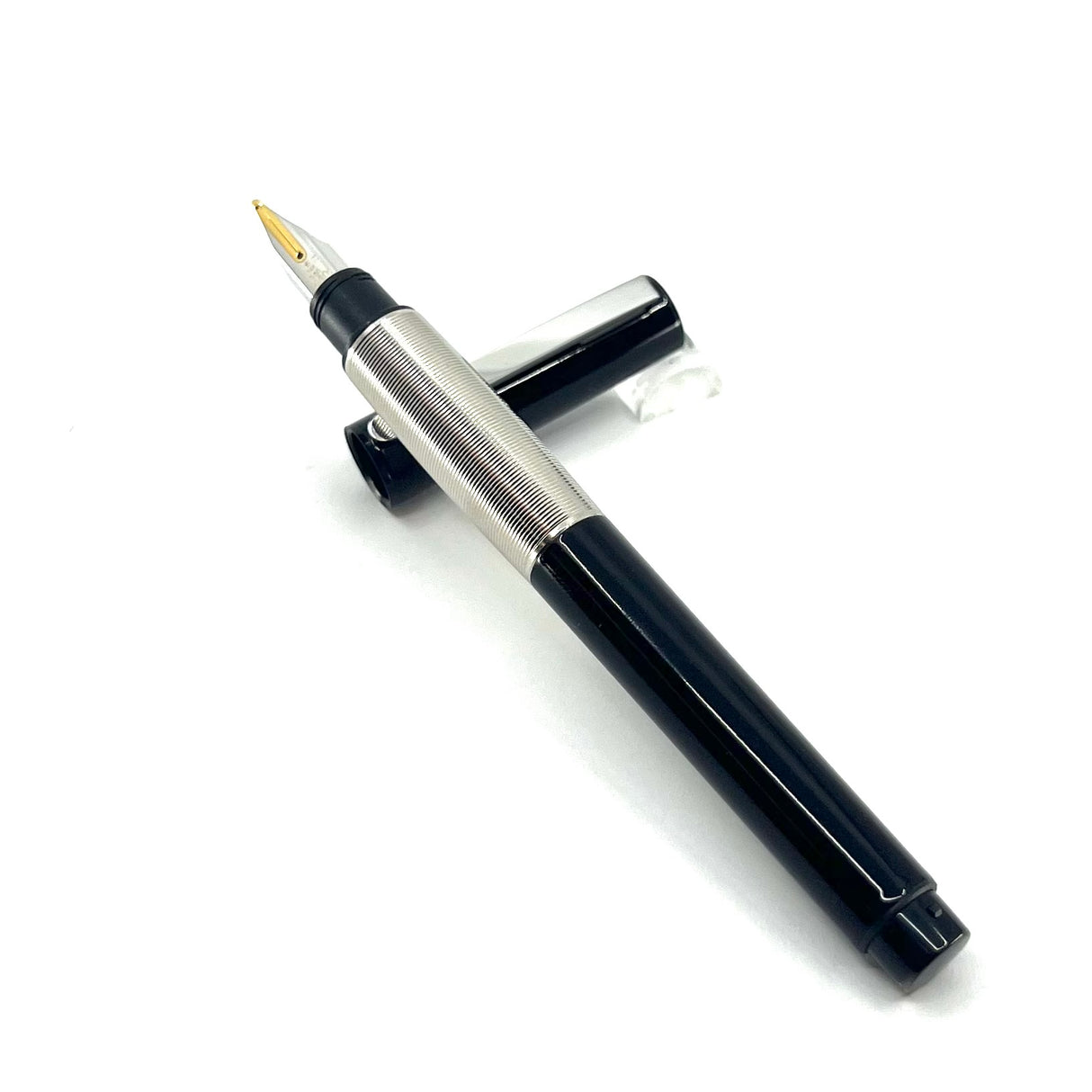 Lamy Accent White Metal & Black Lacquered Fountain Pen - Broad 14kt Gold Nib