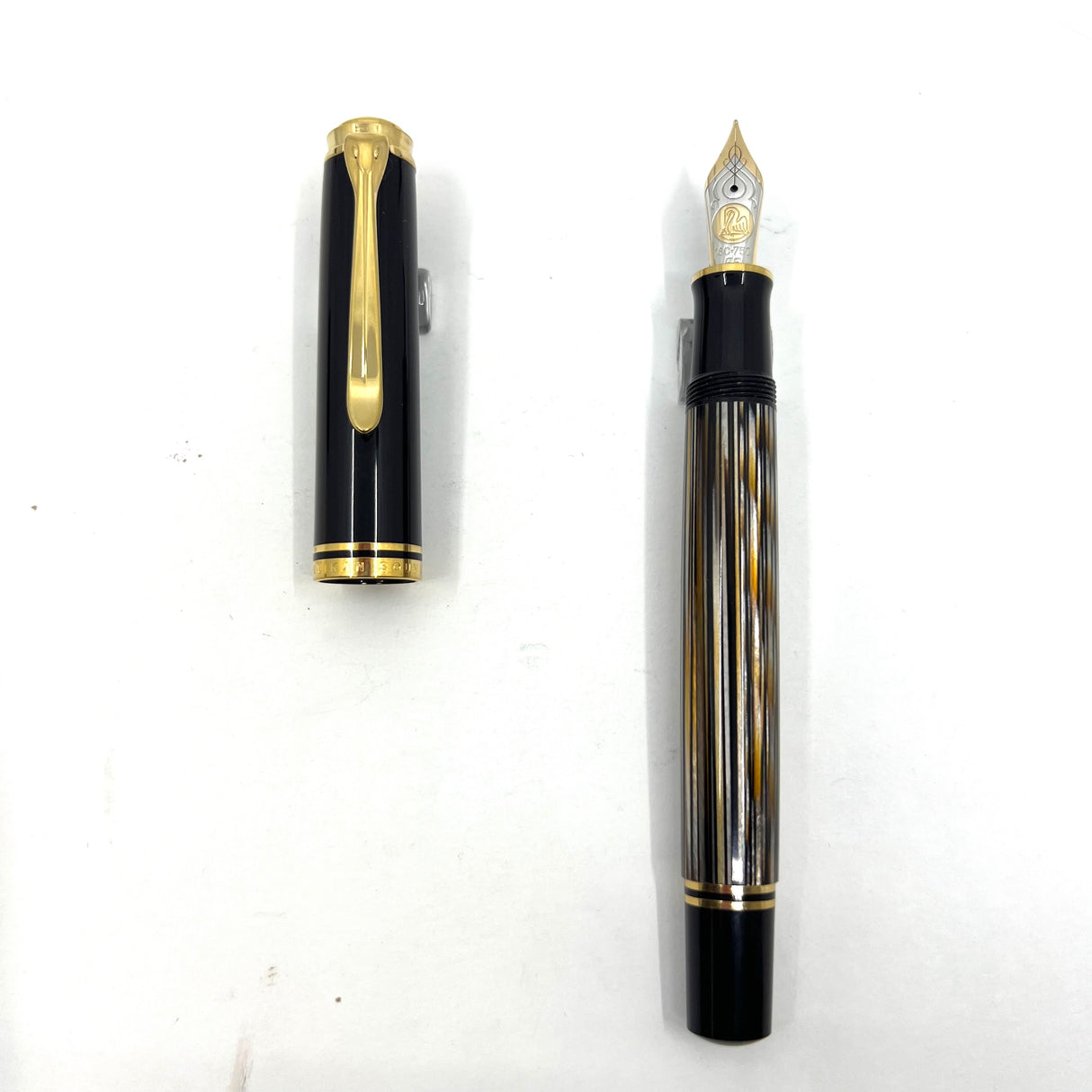 Pelikan M800 Souveran Brown Tortoise Fountain Pen - Very Sought After!