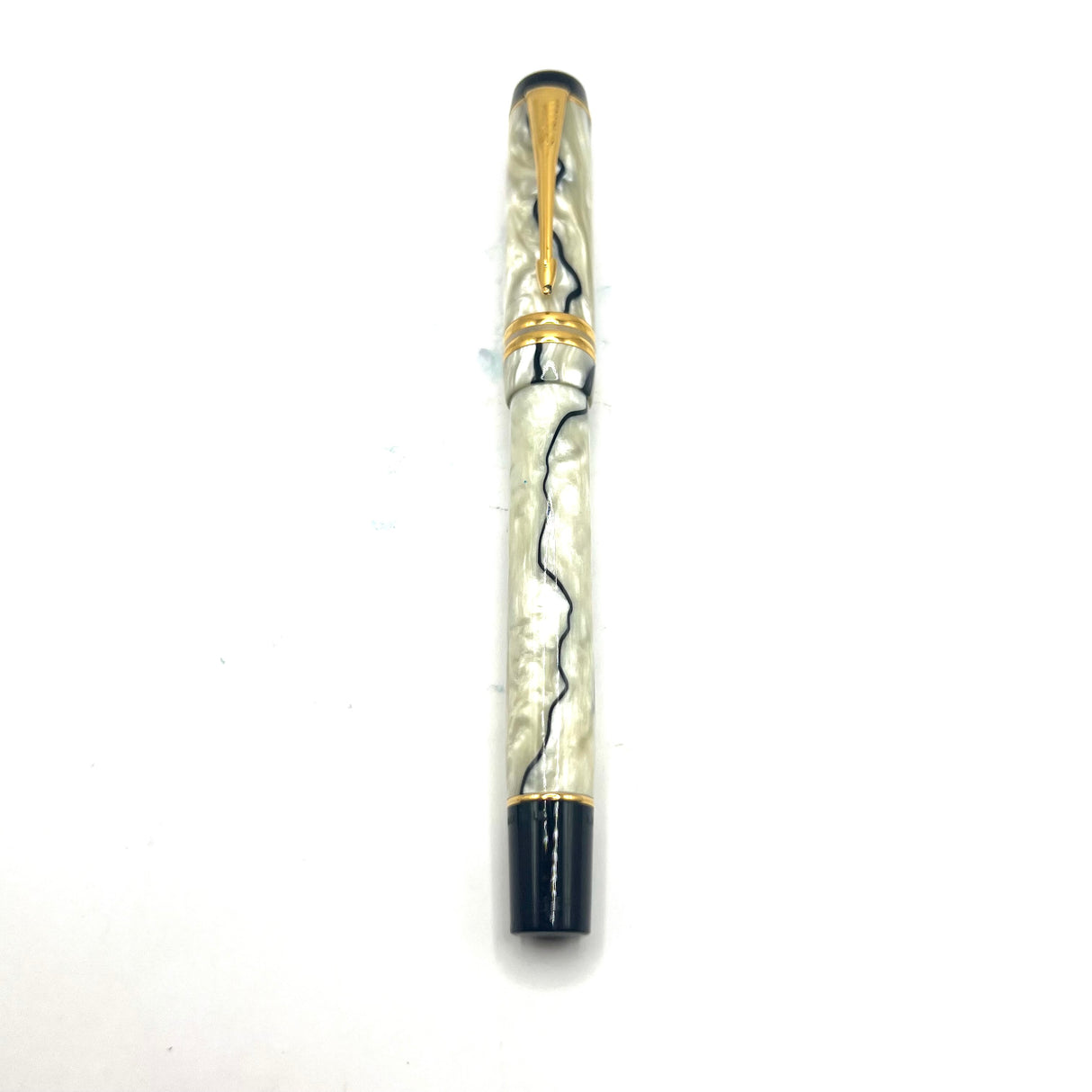Parker International (Standard Size) Pearl & Black Duofold Fountain Pen - ITALIC BROAD 18kt Gold Nib