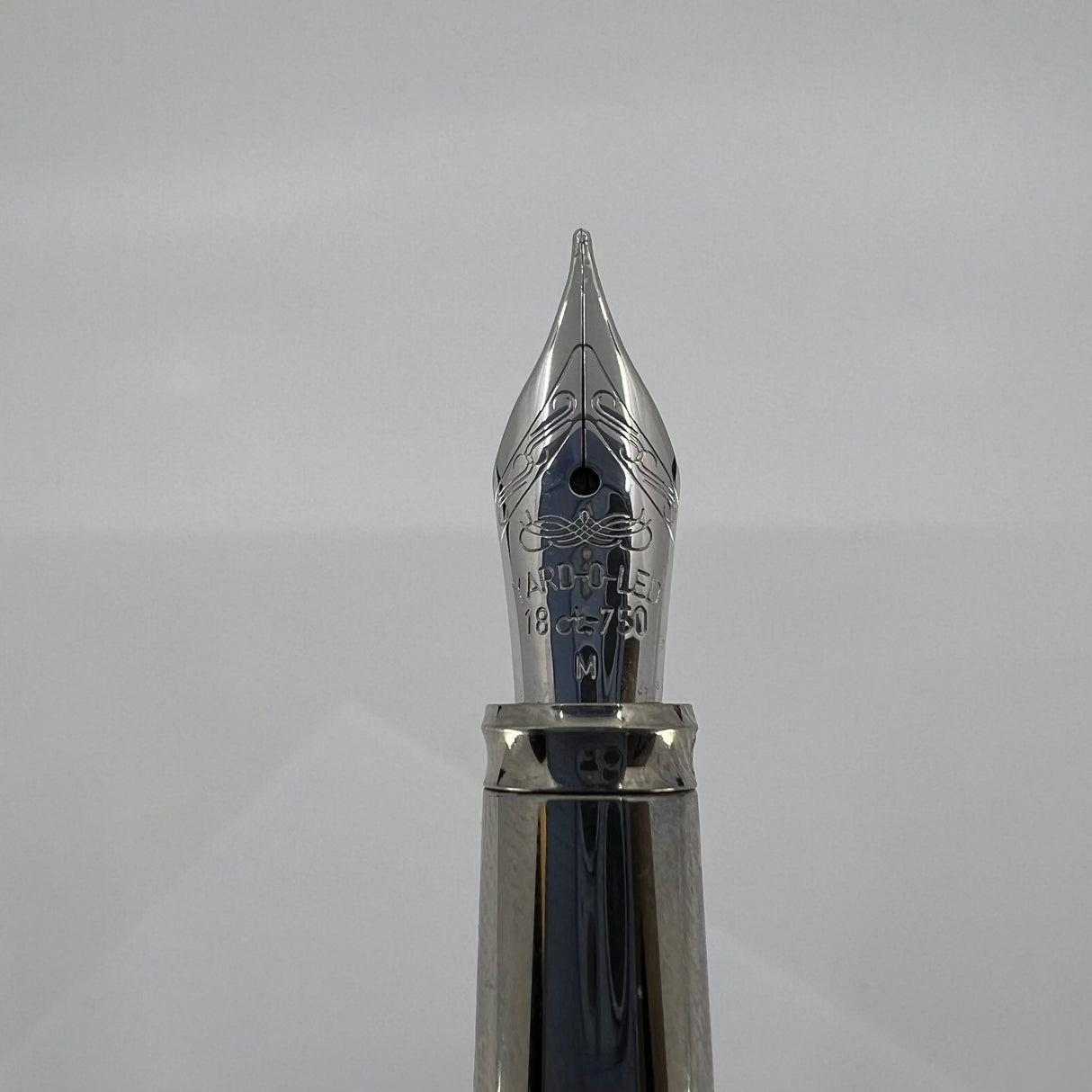 Yard-O-Led Viceroy Standard Barley Sterling Silver .925 Fountain Pen - Medium 18kt Gold Nib
