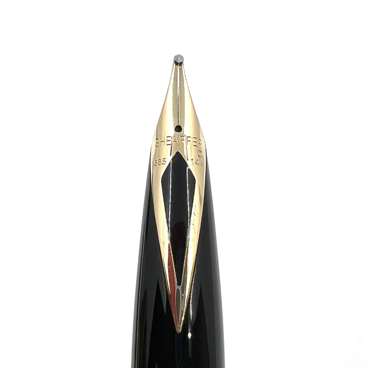Sheaffer Valor Fountain Pen - Broad 14kt Gold Nib