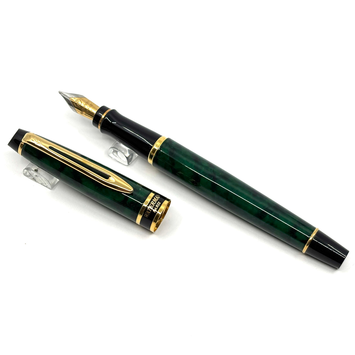 Waterman Expert Green/Black Marbled Fountain Pen
