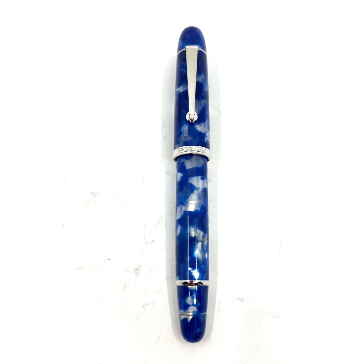 Penlux Masterpiece Grande Fountain Pen - Koi Blue & White