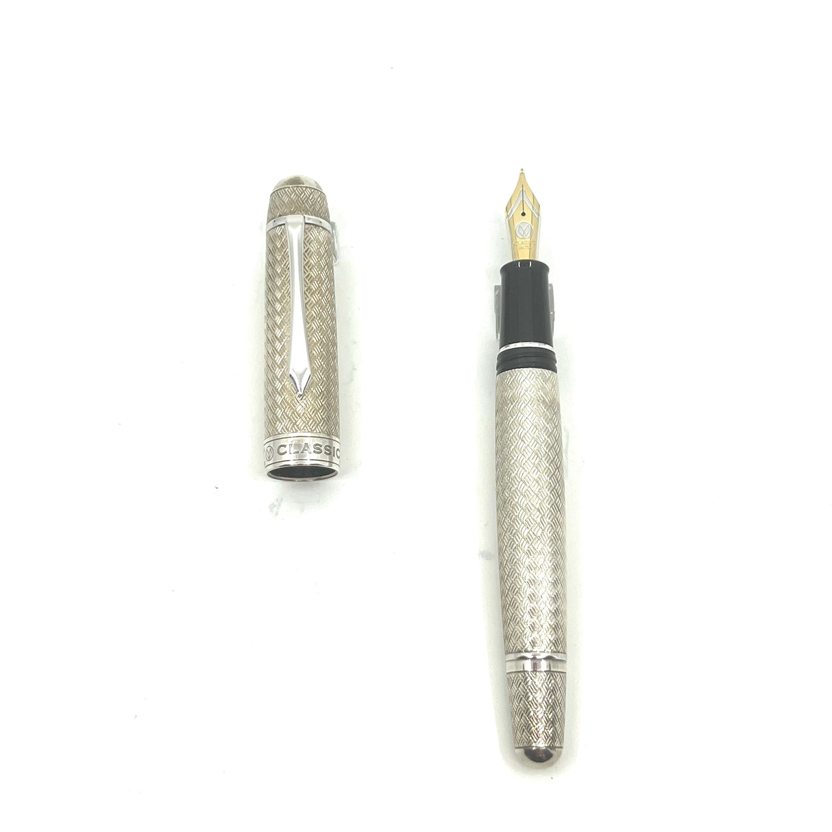 Classic Pen Vannerie CP8 Oversized Sterling Silver Limited Edition Fountain Pen (2008)