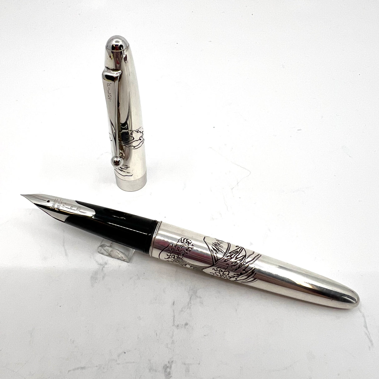 Pilot Sterling Silver Mt. Fuji & Wave Fountain Pen