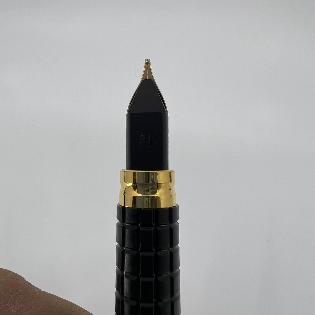 Waterman "Exclusive" Collection Green & Black Marble Lacquered Fountain Pen - Medium 18kt Gold Nib