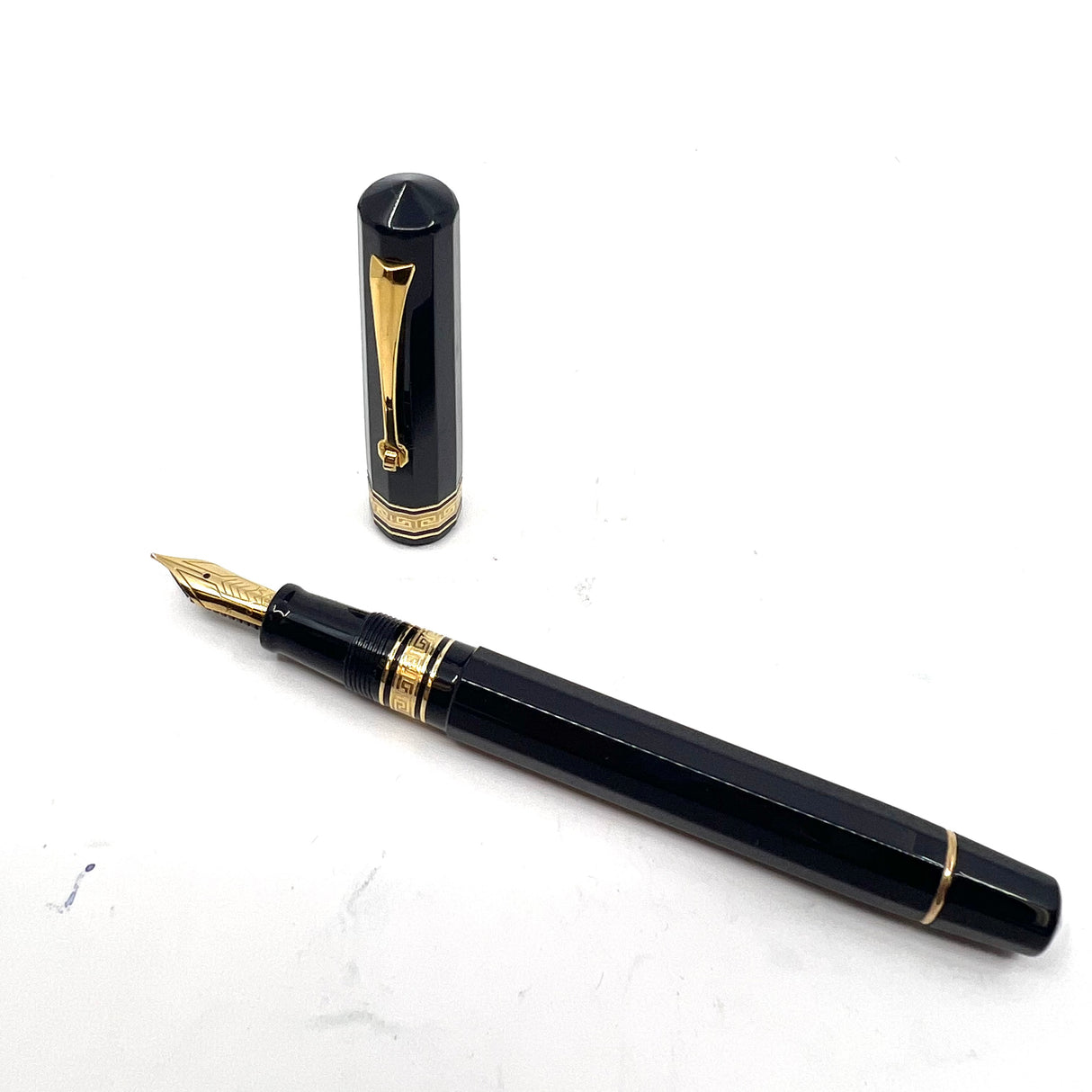 Omas Paragon Mid-Size Navy Blue Facetted Fountain Pen