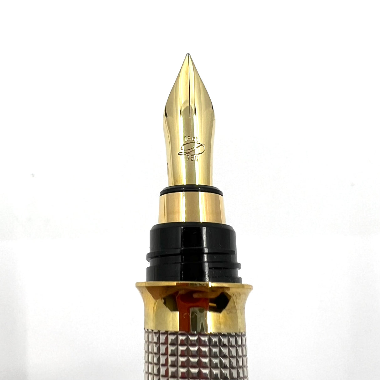 S. T. Dupont Silver Montparnasse Mid-Sized Fountain Pen