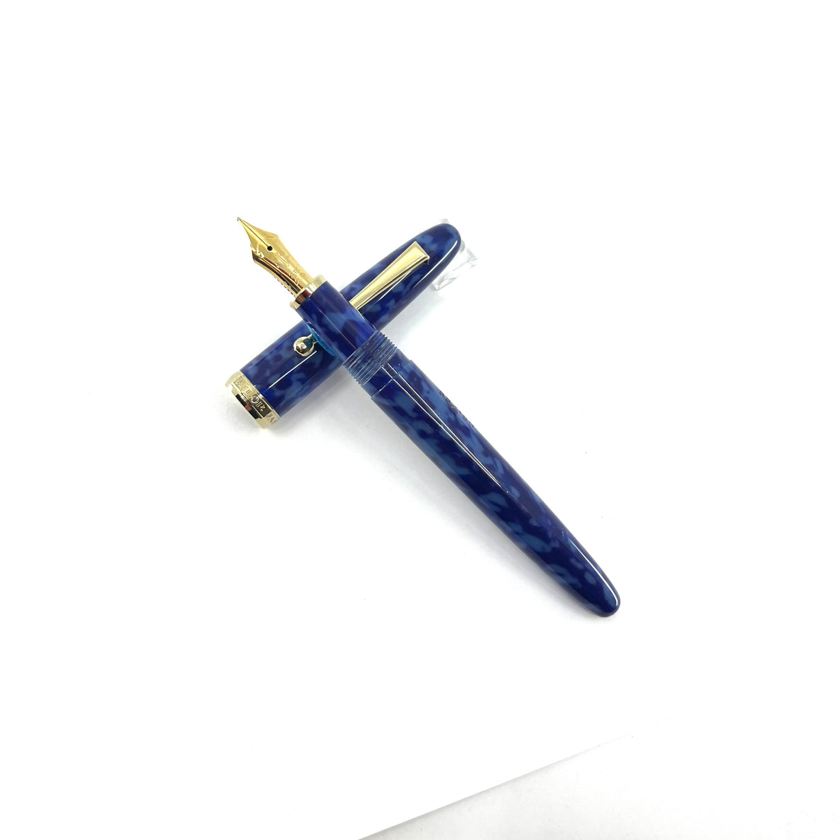 Sailor Magellan Blue on Blue Marbled Fountain Pen Special Edition! - Broad 21kt Gold Nib - RARE!