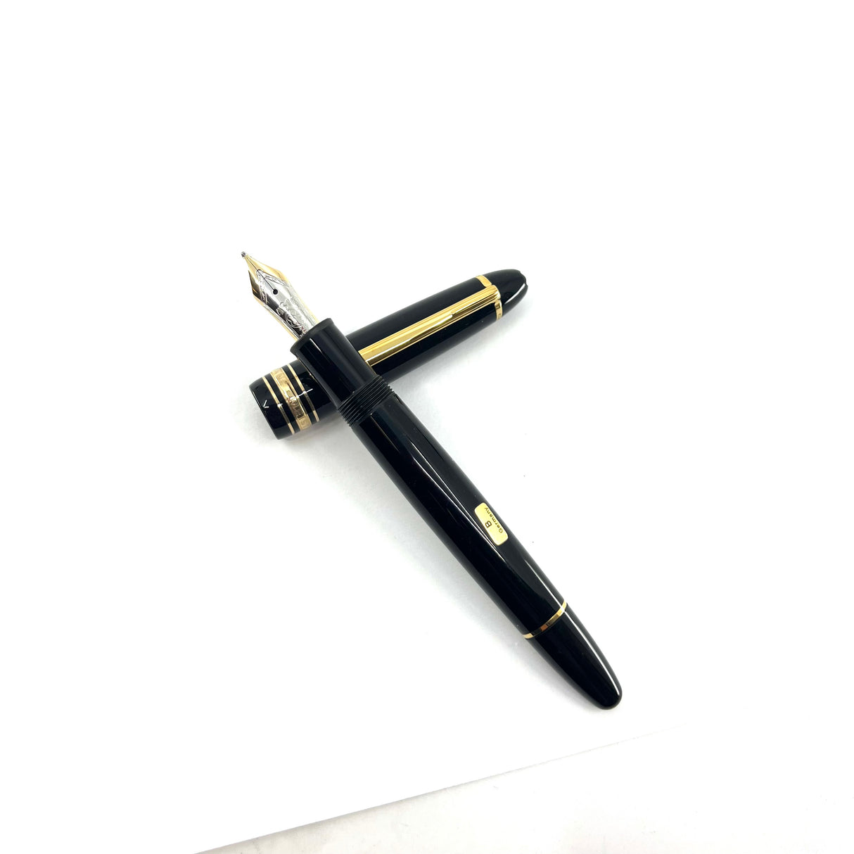 Montblanc #147 Traveler Black Resin LeGrand Meisterstuck Fountain Pen- Broad 14kt Gold Nib