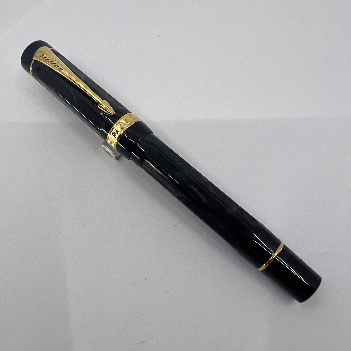 Parker Lucky 8 Duofold Limited Edition Fountain Pen - Medium 18kt Gold Nib