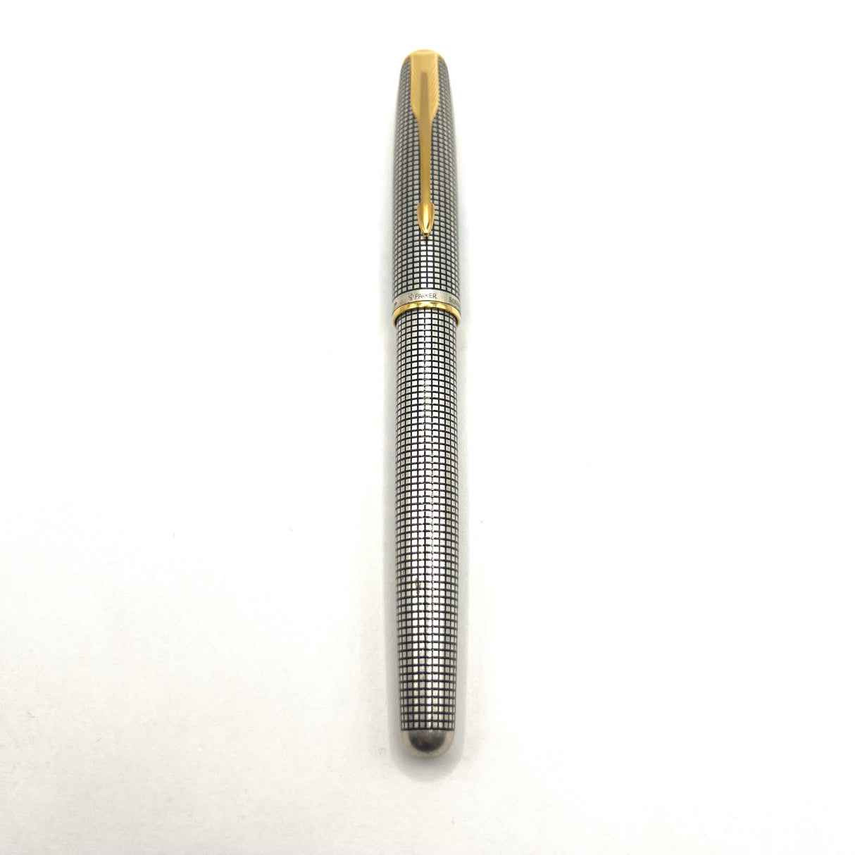 Parker Sonnet Sterling Silver Cisele Cross Hatch Fountain Pen - Medium 18kt Gold Nib