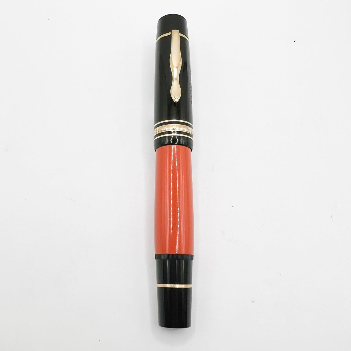 Montblanc Ernest Hemingway Writers Series Limited Edition Fountain Pen - Fine 18kt Gold Nib