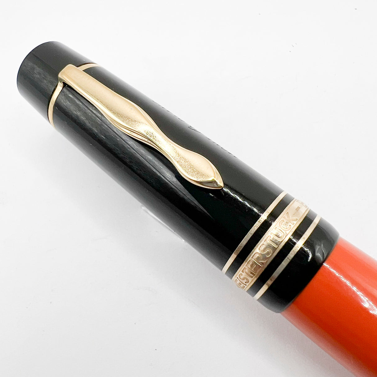 Montblanc Ernest Hemingway Writers Series Limited Edition Fountain Pen - Fine 18kt Gold Nib